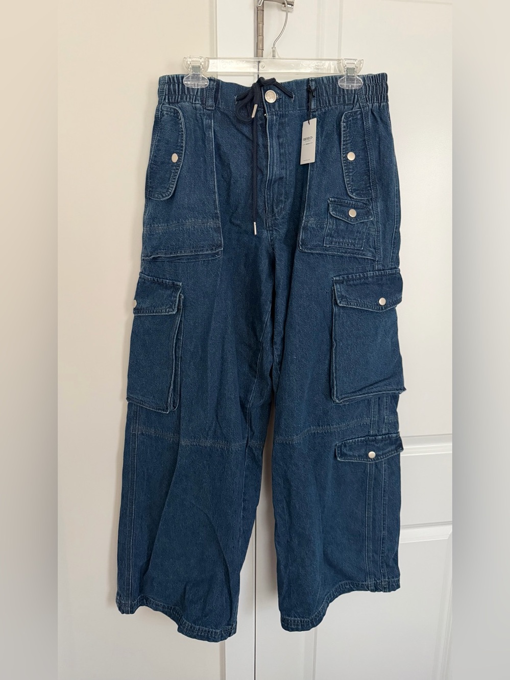 Forever 21 Cargo Blue Jeans